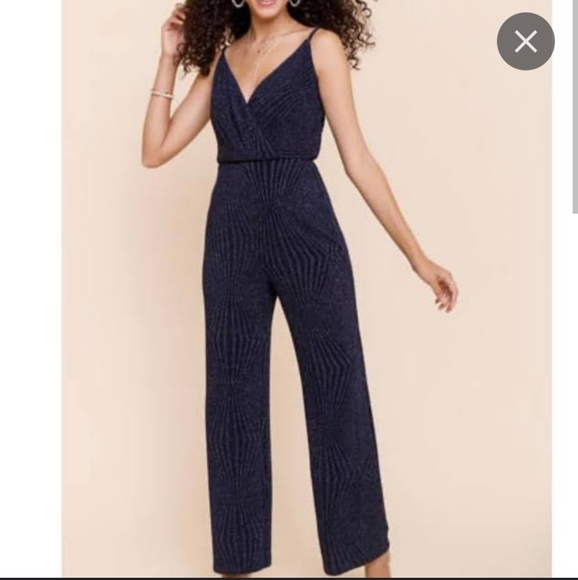 Clothes - Picture 4 of 4